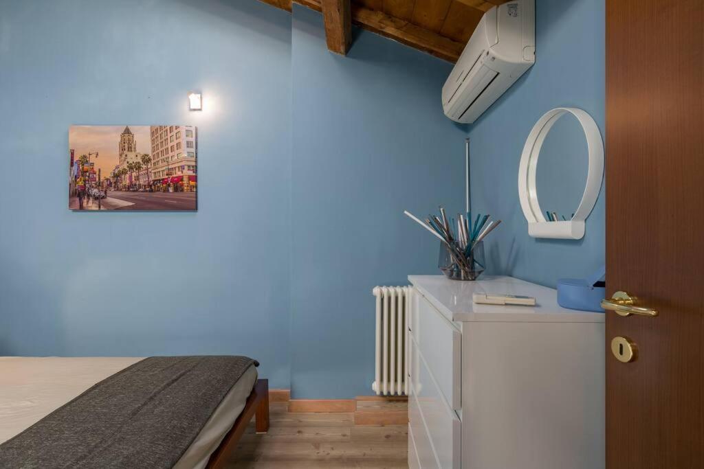 ***Penthouse 4 Min To Arena Inside Fortress Wall ! Verona Kültér fotó
